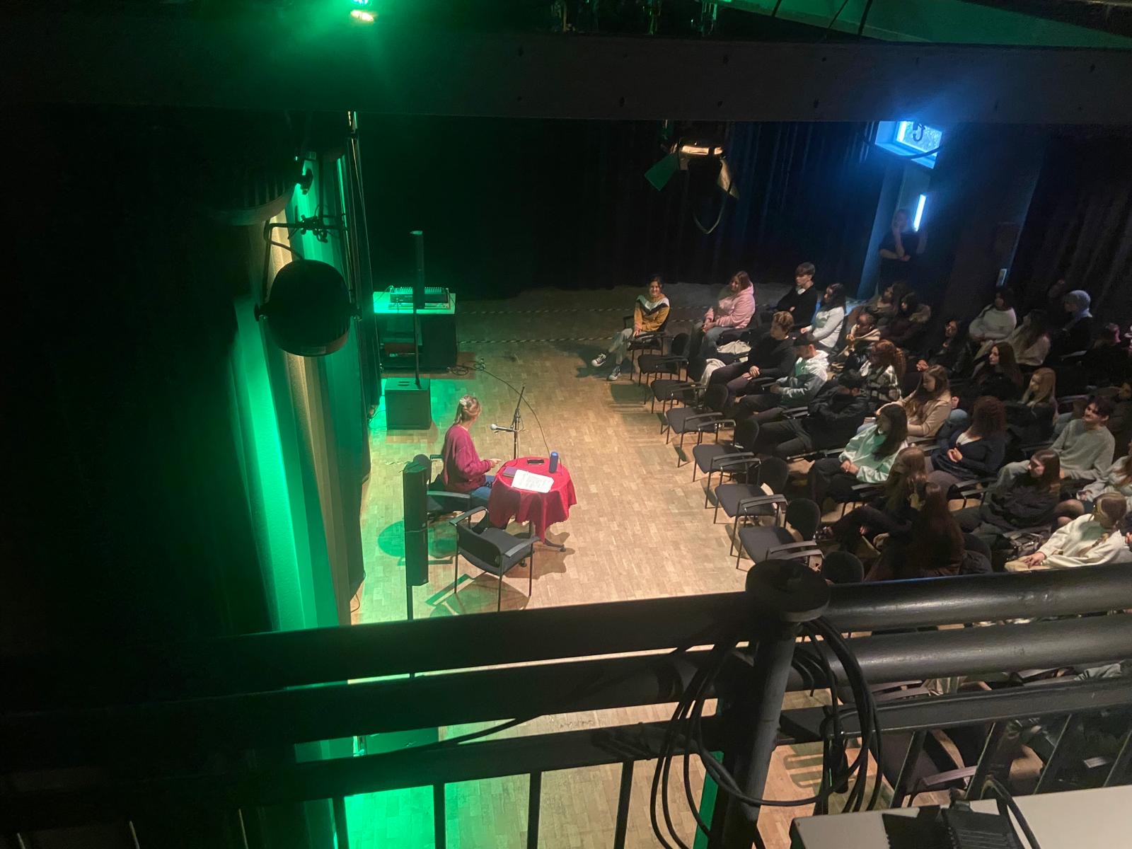 Lesung und Workshop der E-Phase mit der Autorin Leyla Bektaş