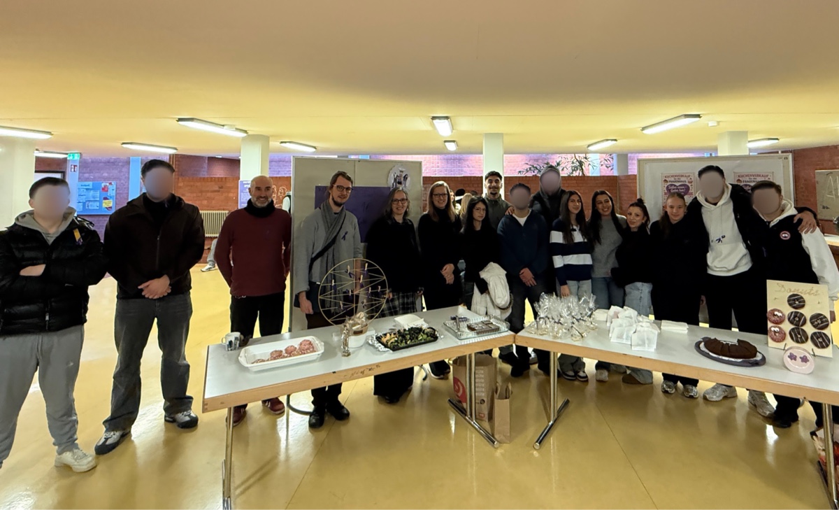 Spendenaktion für Frauenhäuser und gegen Femizide